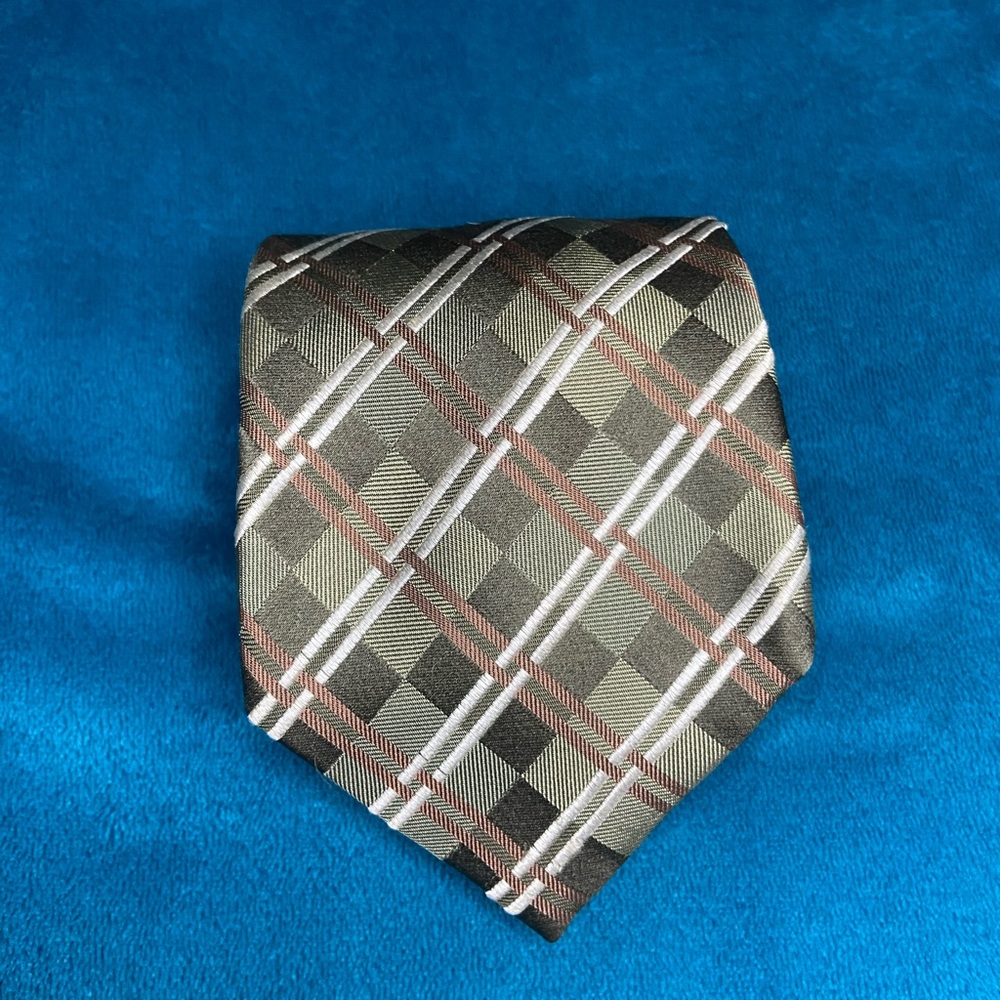 Geoffrey Beene tie